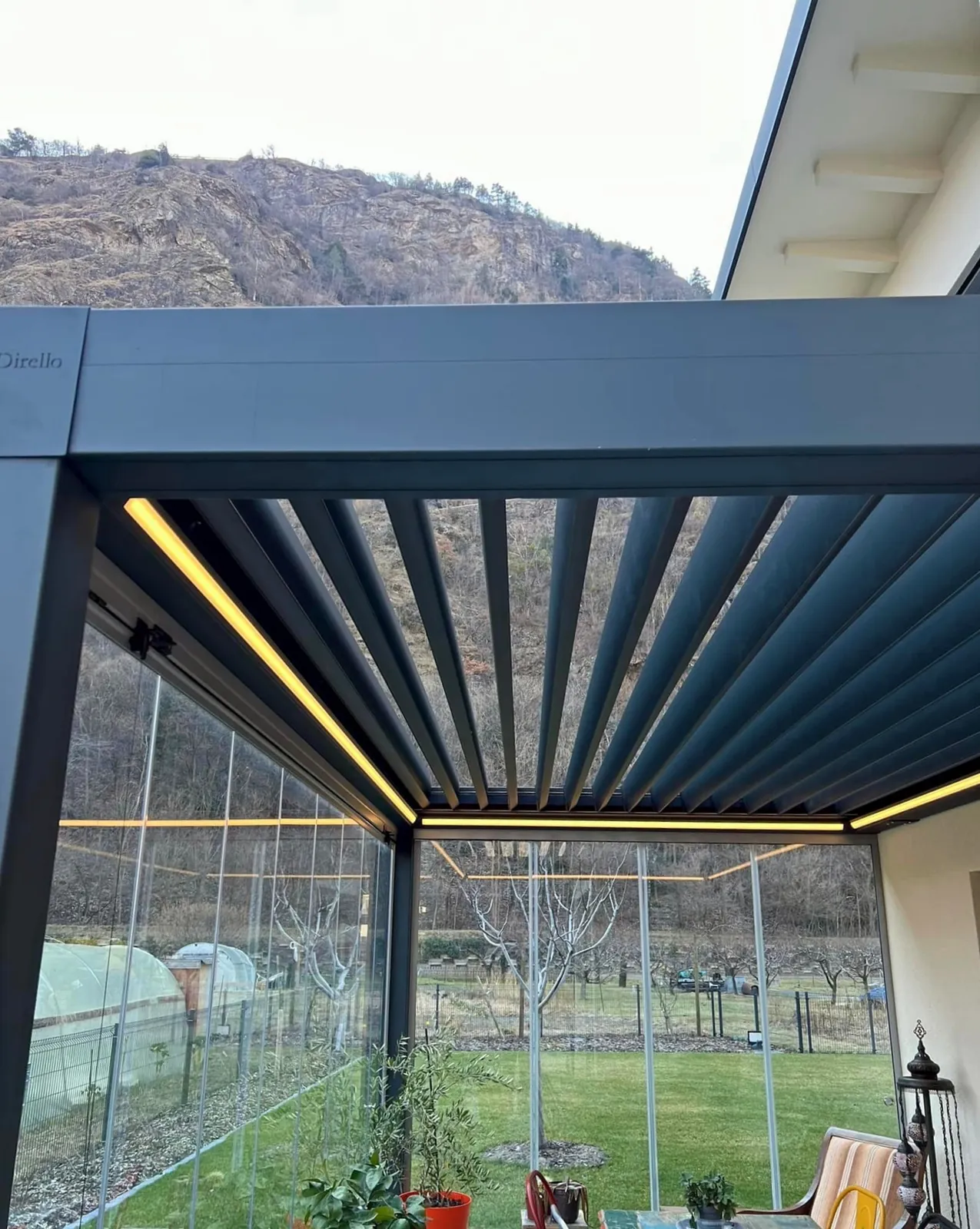 Pergola bioclimatica posata a Martigny